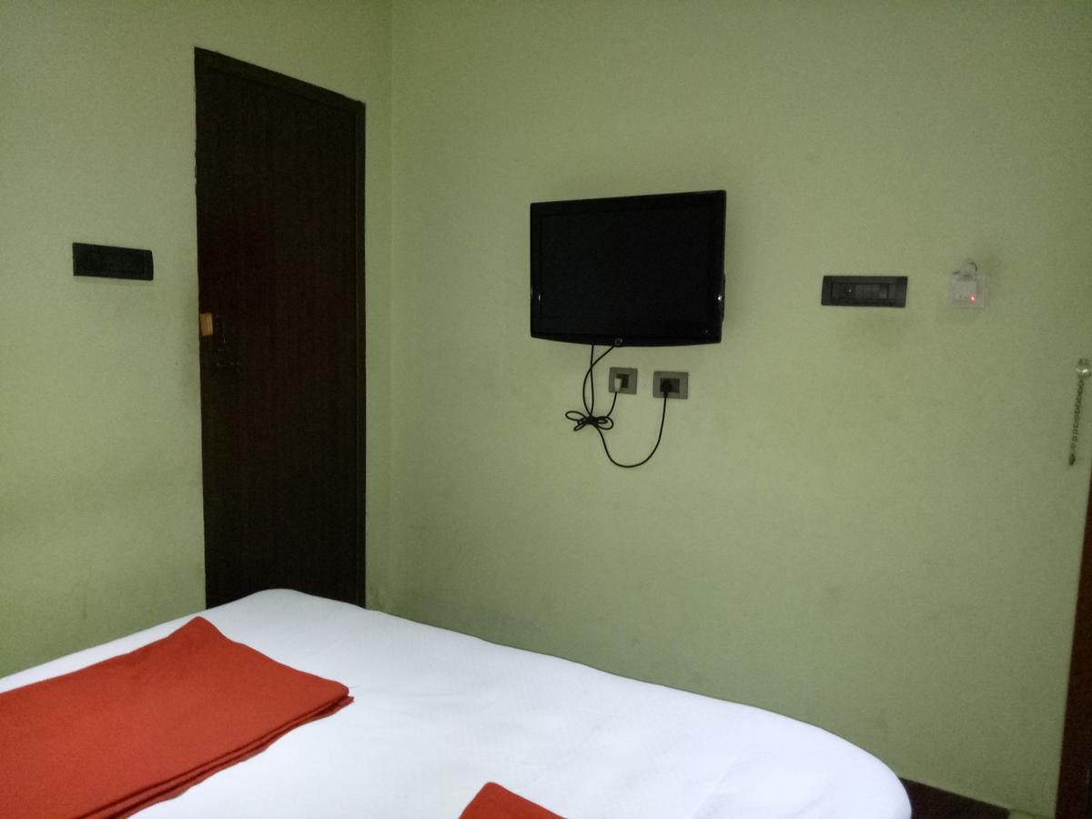 Grand International Erode Bagian luar foto
