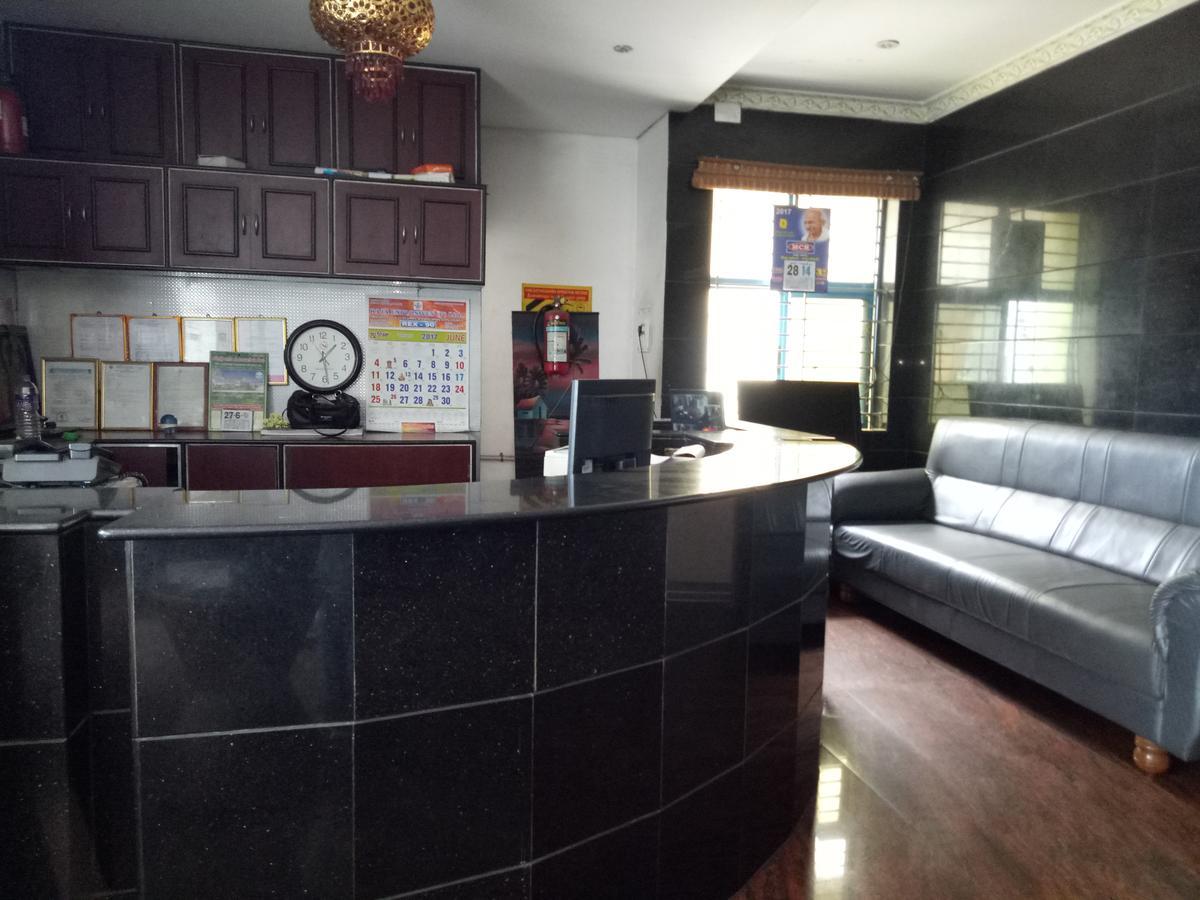 Grand International Erode Bagian luar foto