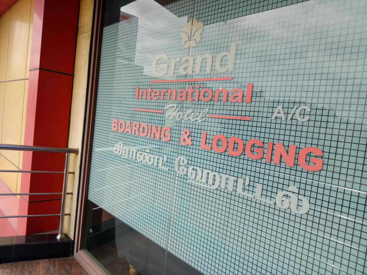 Grand International Erode Bagian luar foto