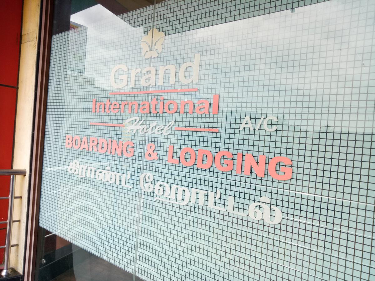 Grand International Erode Bagian luar foto